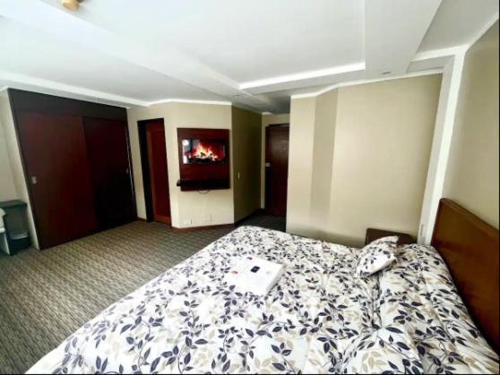 Lujosa Habitación en elegante departamento de Quito Exterior foto
