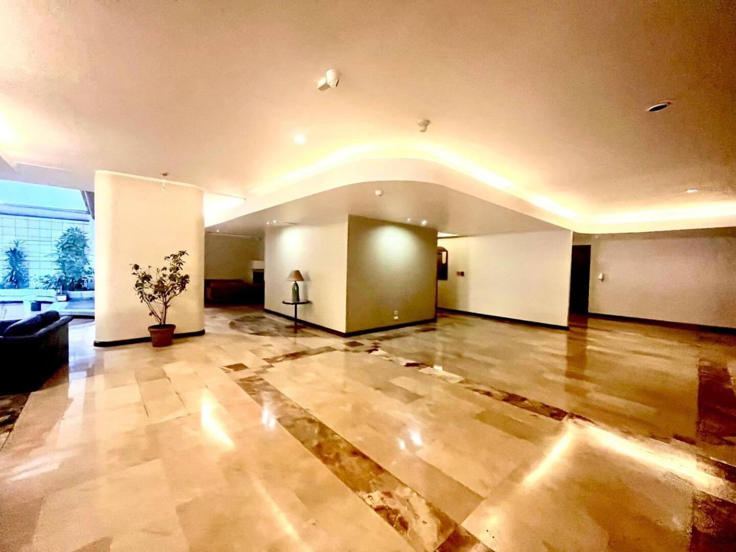 Lujosa Habitación en elegante departamento de Quito Exterior foto