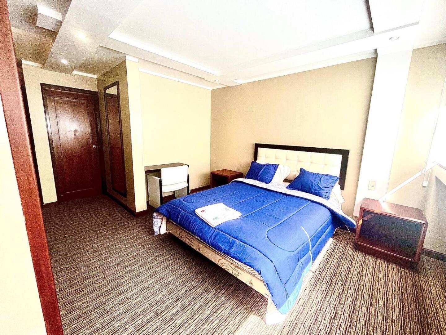 Lujosa Habitación en elegante departamento de Quito Exterior foto